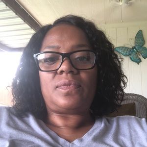 Meet your Posher, Bobbie